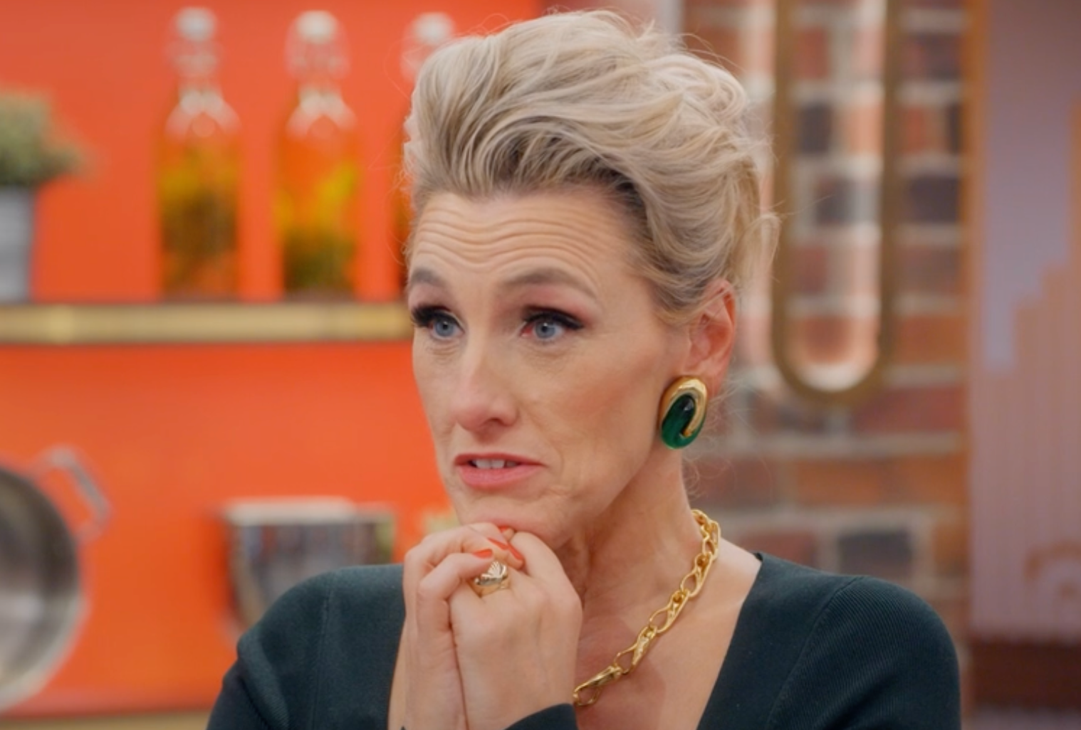 Dent traz seu talento de escritora para o show