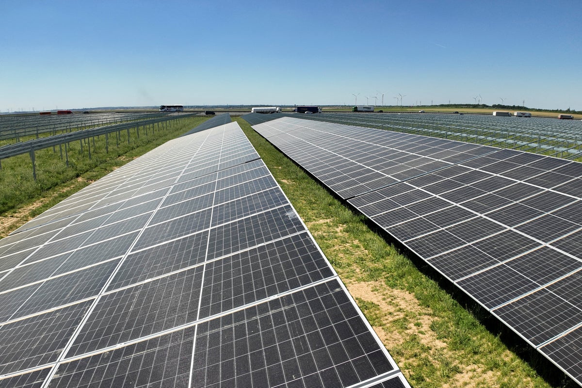 Boom time for Chinese solar makers as Middle East oil crisis drives demand – UK Times