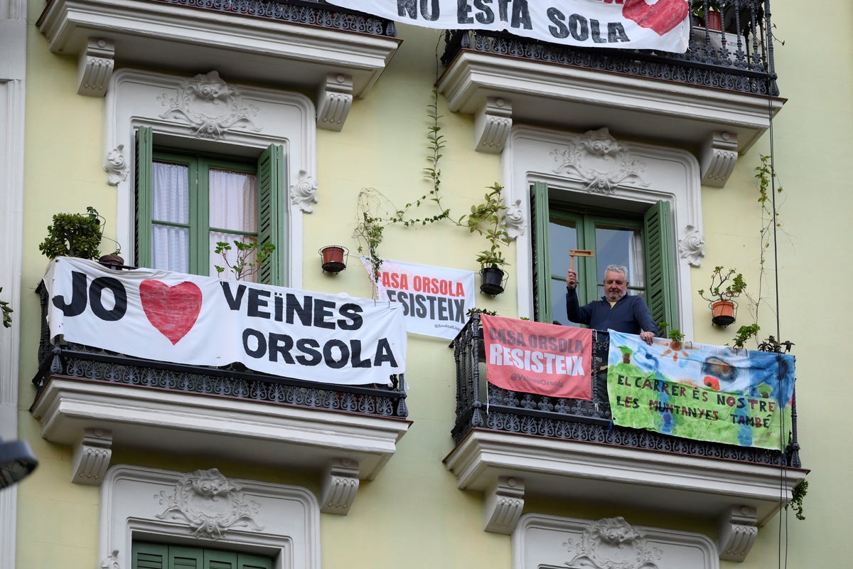 Spain approves €7bn plan to tackle soaring rents and housing crisis