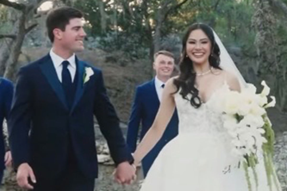 Newlywed’s ‘dream honeymoon’ becomes nightmare as she’s medically evacuated from Japan – UK Times Newlywed’s ‘dream honeymoon’ becomes nightmare as she’s medically evacuated from Japan – UK Times