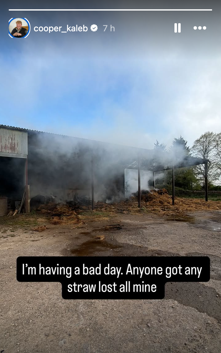 Cooper compartilhou os danos em seu celeiro no Instagram