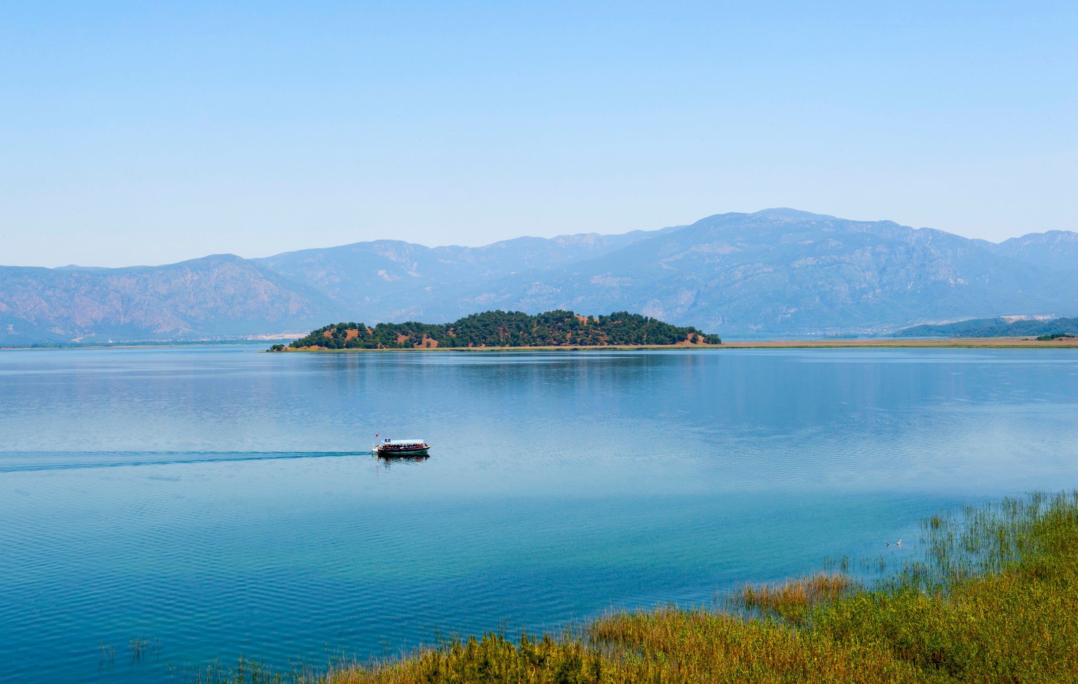 دالیان روی رودخانه‌ای قرار دارد که دریاچه کویجغیز را به دریای مدیترانه متصل می‌کند