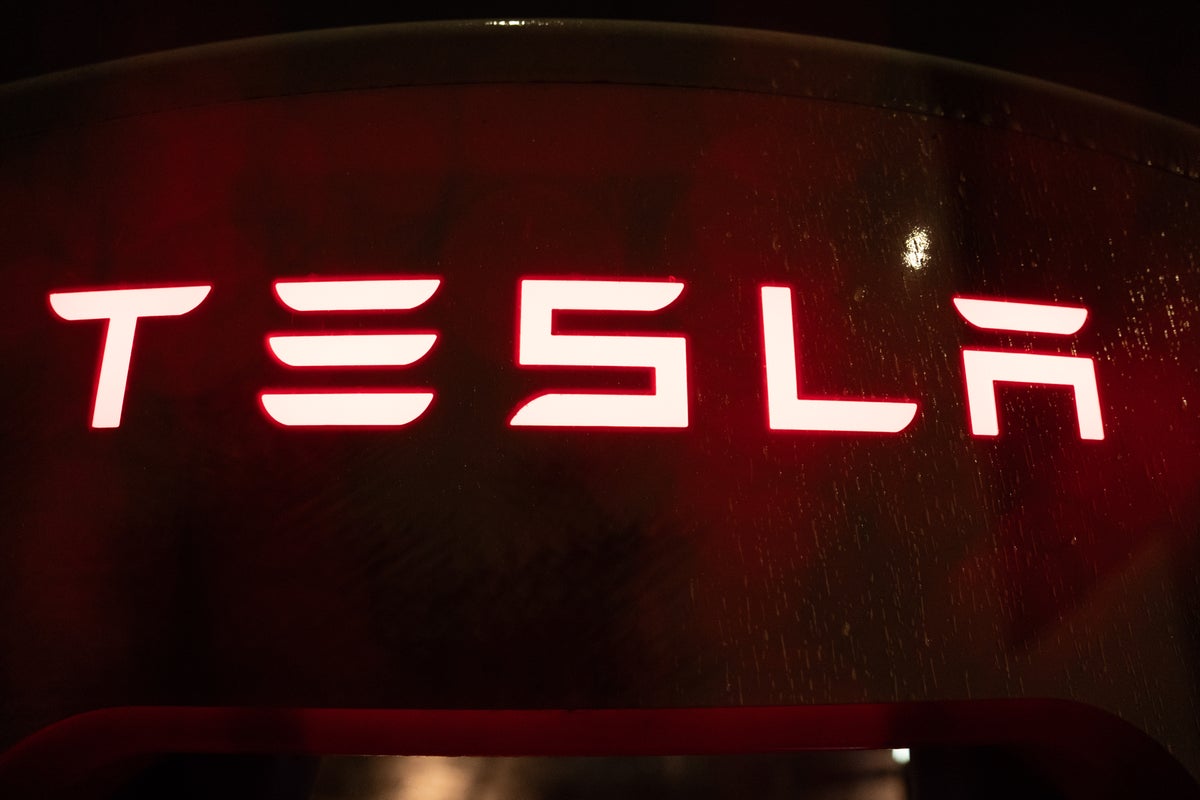 Tesla profits rose in the first quarter after a tough year for its car business