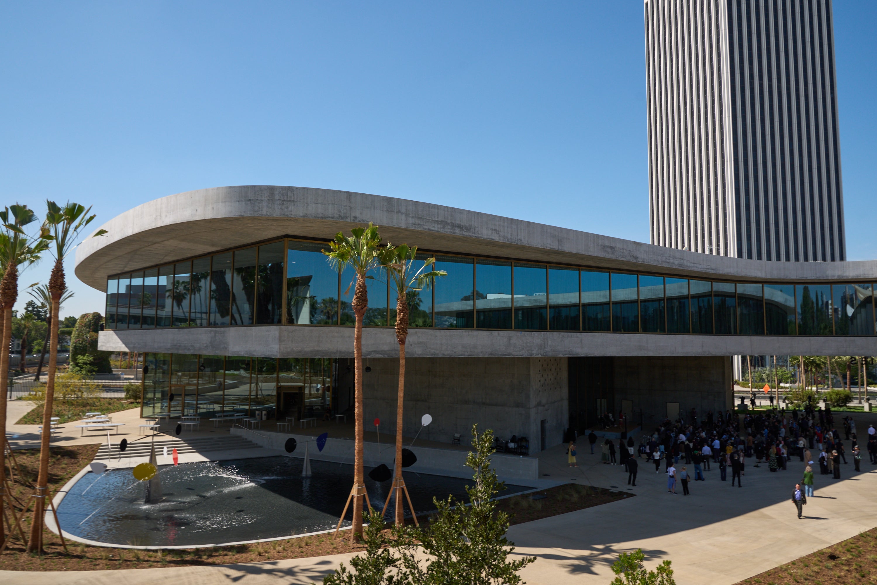 The Los Angeles County Museum of Art's new central building is a ...