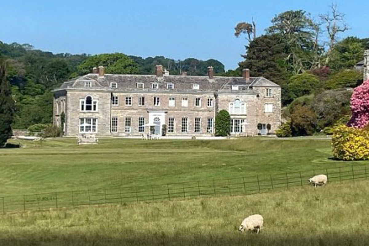 Cornish estate linked to former PM Lord Grenville saved after £1.2m inheritance tax blunder – UK Times Cornish estate linked to former PM Lord Grenville saved after £1.2m inheritance tax blunder – UK Times