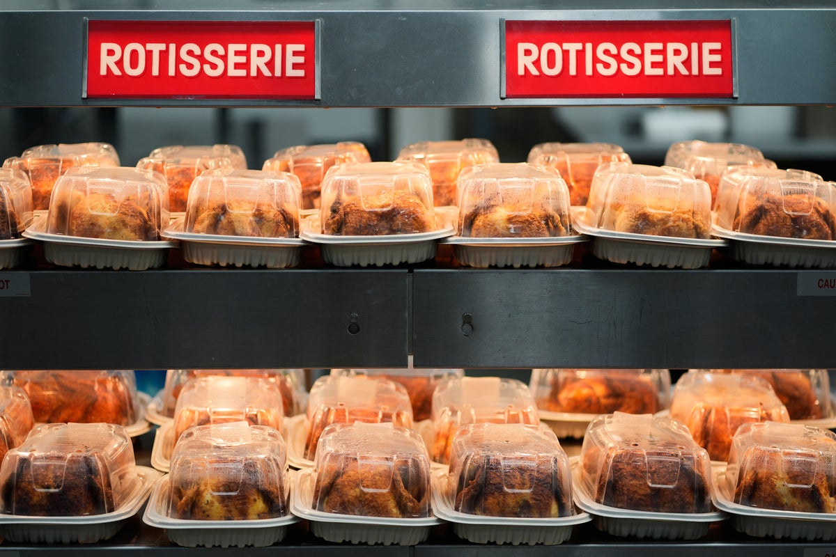 SNAP benefits don't pay for rotisserie chicken. A bipartisan bill might change that