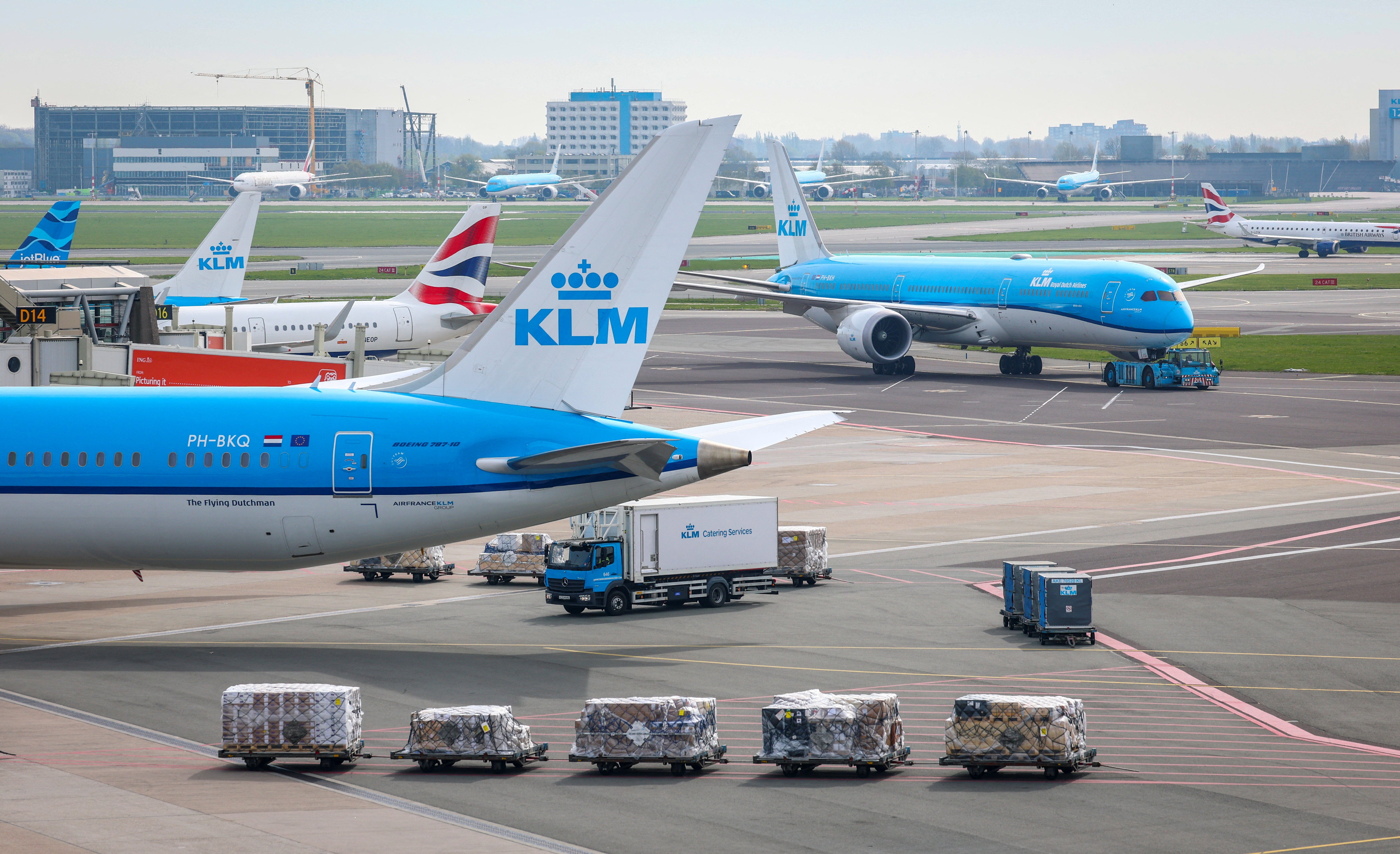 independent.co.uk - Suban Abdulla  - Busy European airport offers discount to airlines amid Iran war