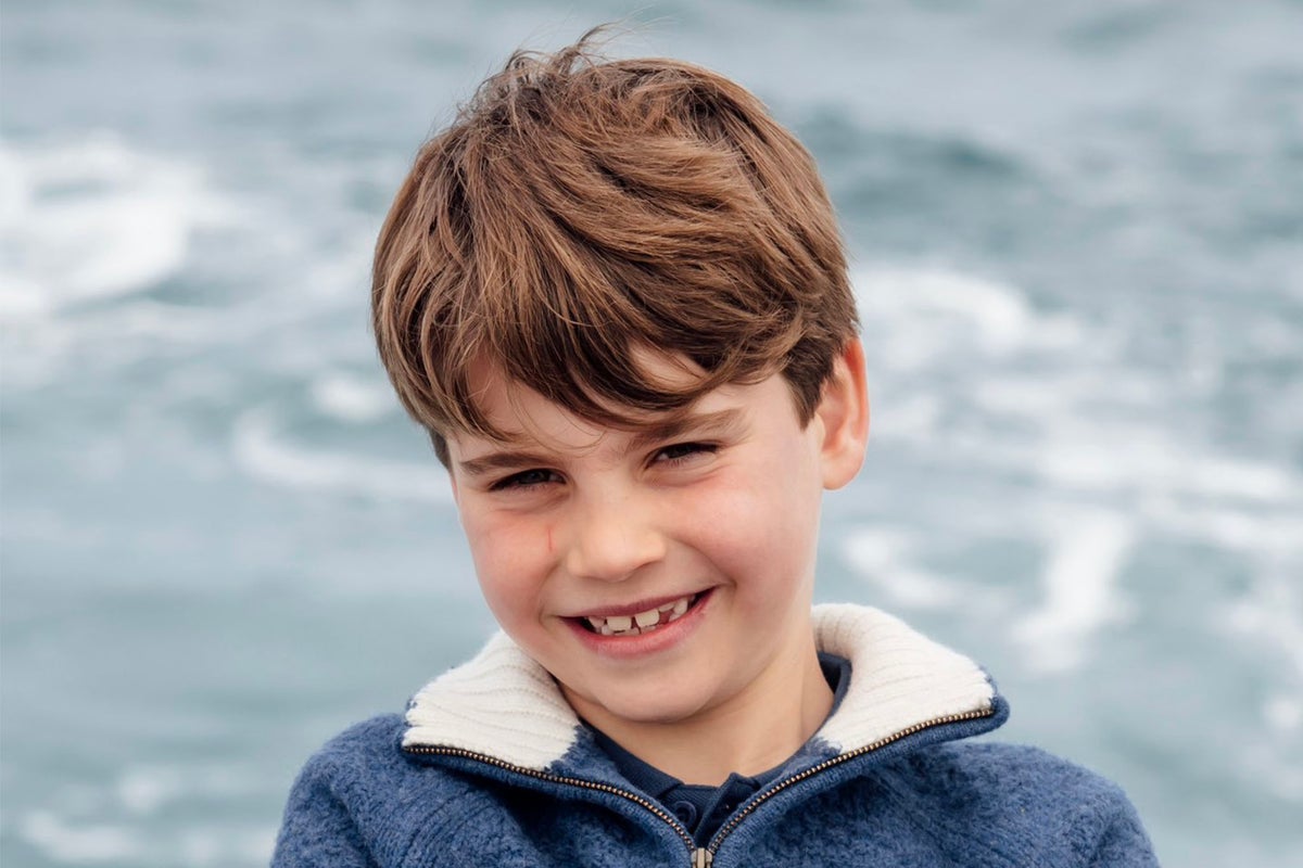 Prince Louis smiles on Cornwall holiday as he turns 8