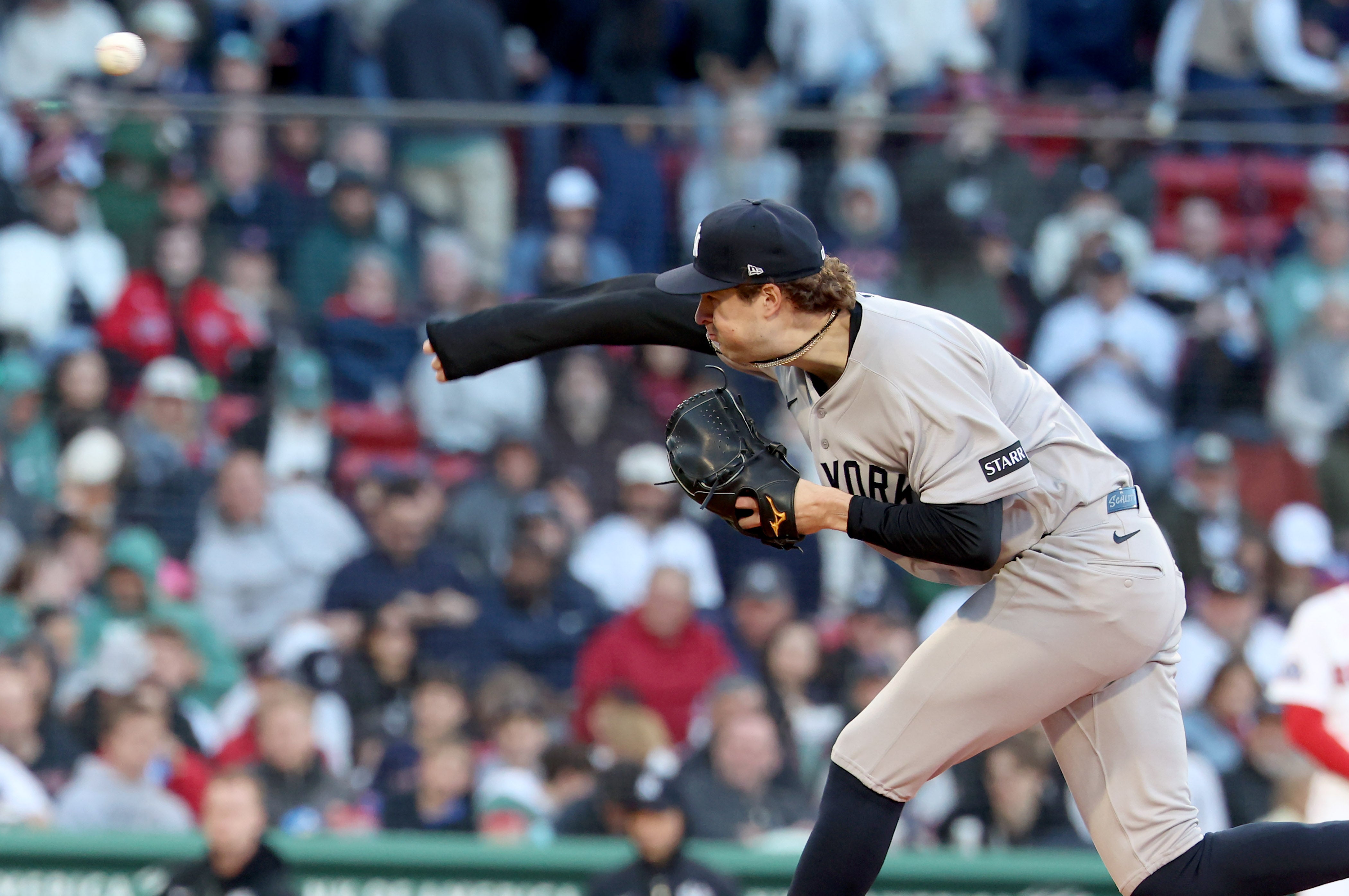 YANKEES MEDIAS ROJAS