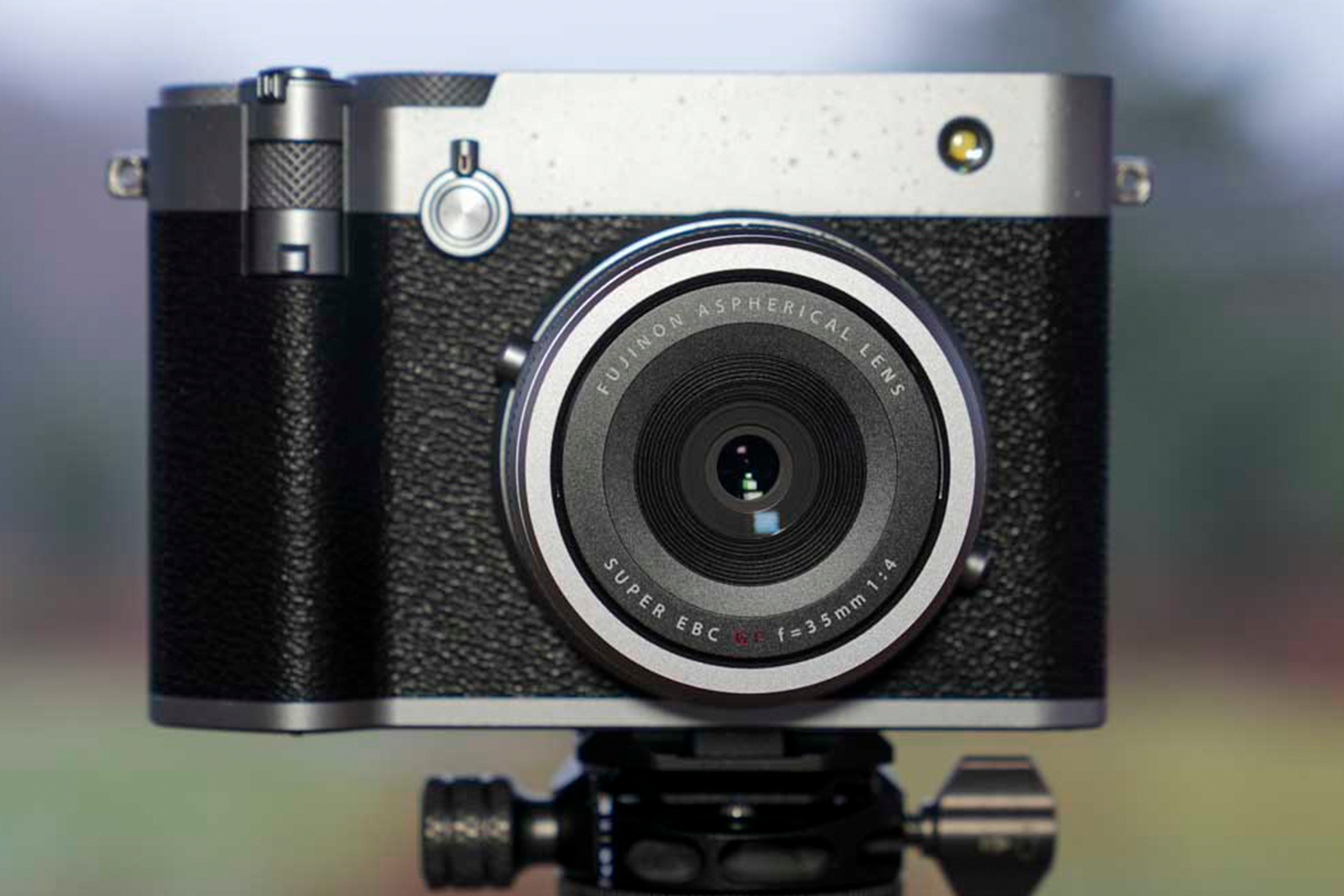 independent.co.uk - Alastair Jennings  - 7 best compact cameras for vlogging and travel, reviewed by a pro photographer