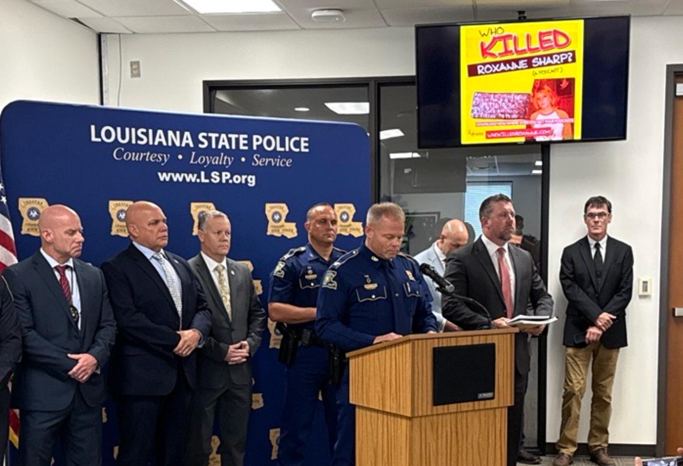 Podcaster helps lead to arrest of four suspects in cold-case murder from 1982