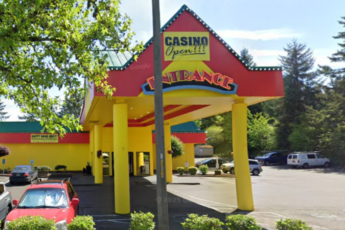 Casino operator with machines in three states shuts down one of its locations as financial woes continue