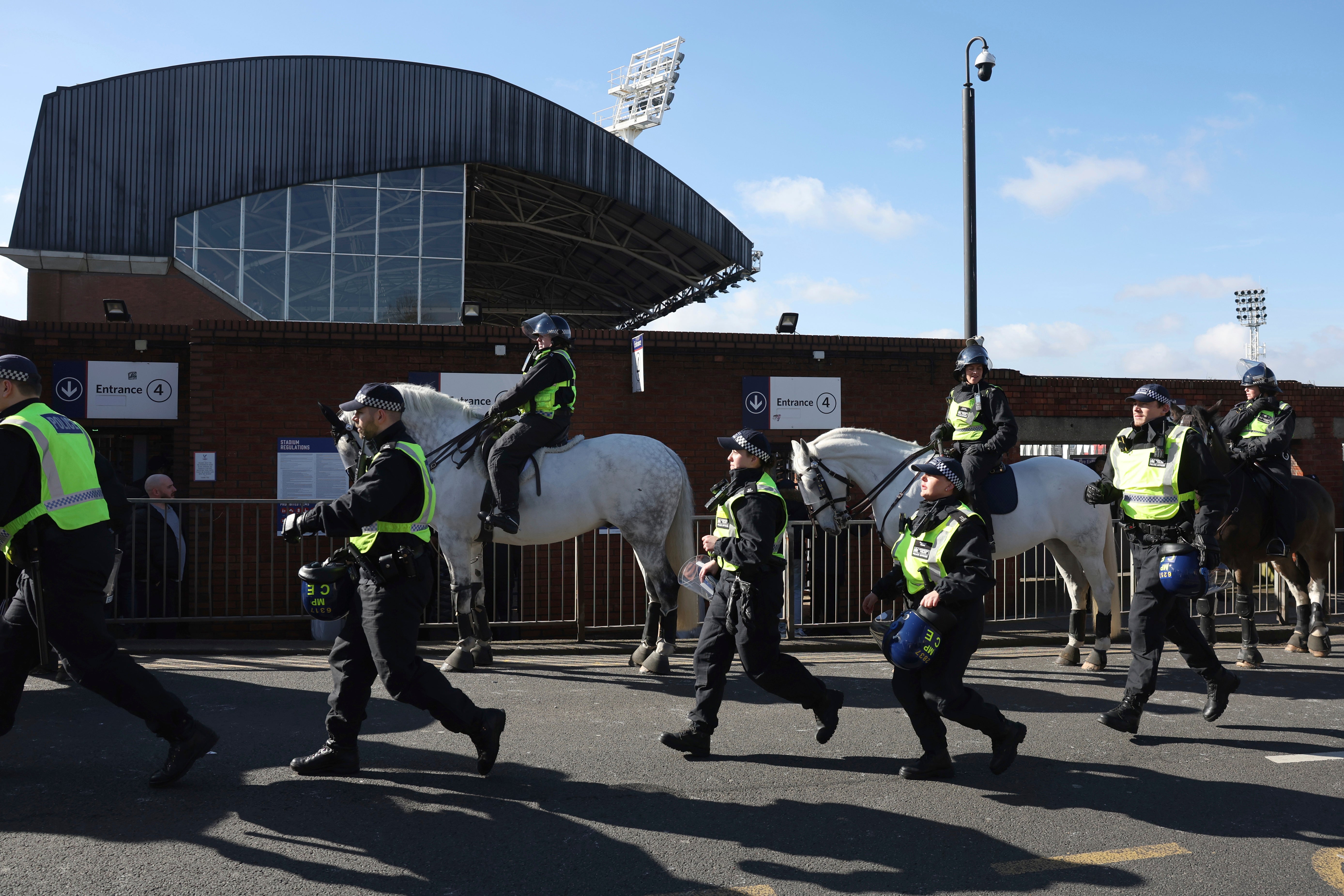 MILLWALL RACISMO
