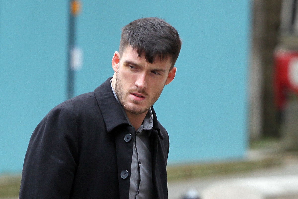 London plumber whose hand was crushed in radiator row wins payout of up to £200k from bosses London plumber whose hand was crushed in radiator row wins payout of up to £200k from bosses