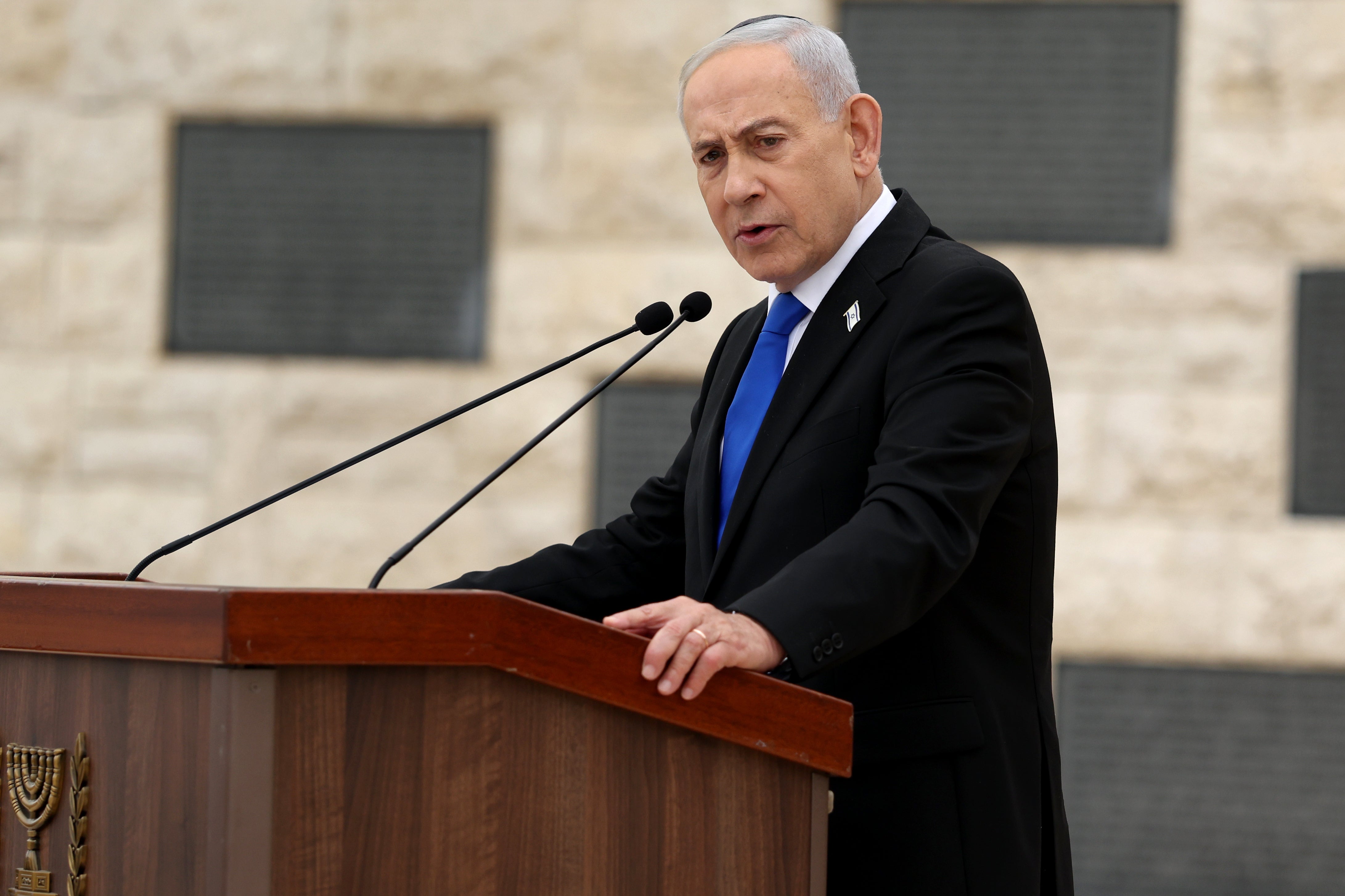NETANYAHU-SALUD