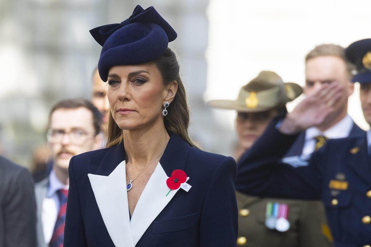 Princess of Wales makes solo appearance to lay wreath for Anzac Day