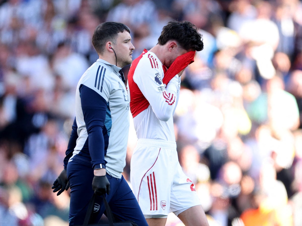 Arsenal dealt double injury blow as Kai Havertz and Eberechi Eze both forced off against Newcastle | The Independent