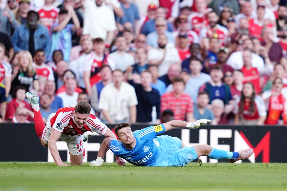 Refereeing decisions anger Mikel Arteta but Arsenal hit the front again