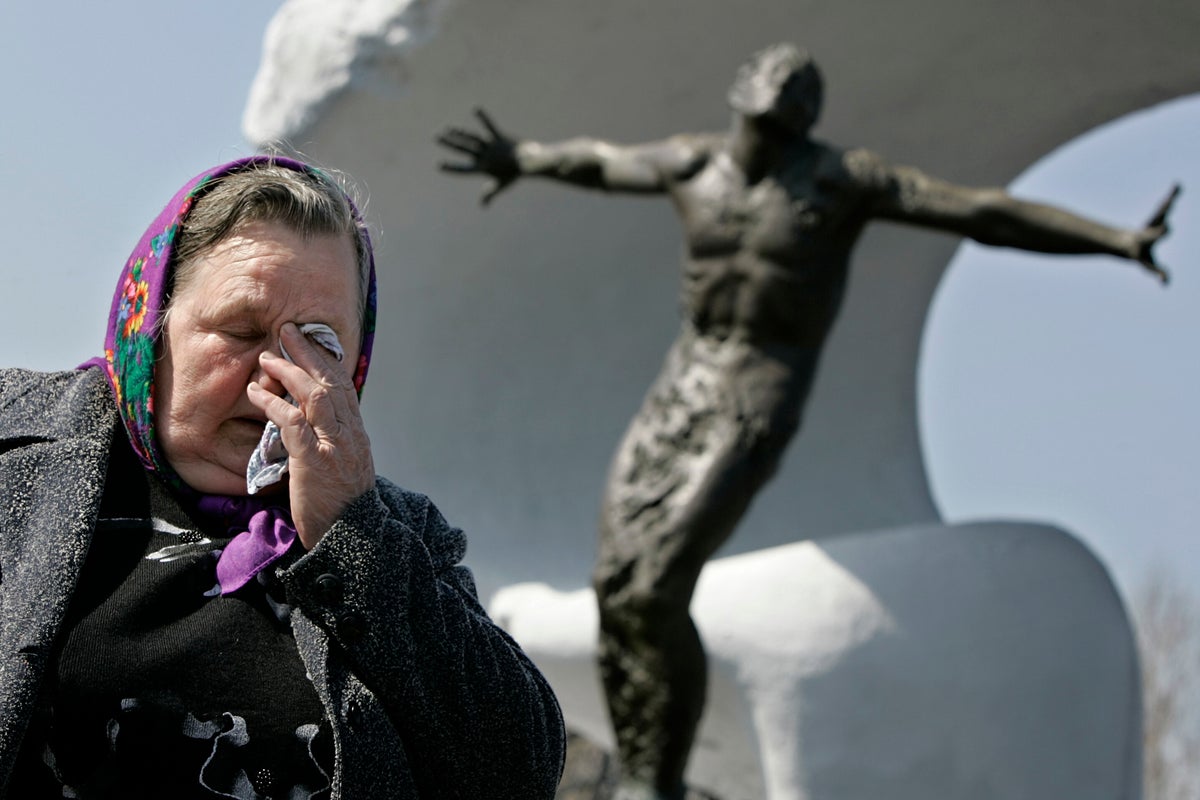 AP Was There: Early Chernobyl victims buried in Moscow cemetery – UK Times
