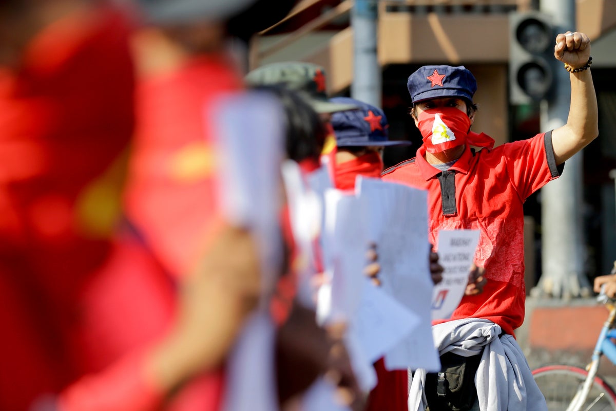 2 Americans among suspected communist rebels killed in clash with troops, Manila says