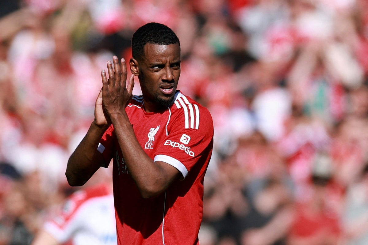 Virgil Van Dijk ‘not worried’ about Alexander Isak despite difficult debut season but warns striker must score more