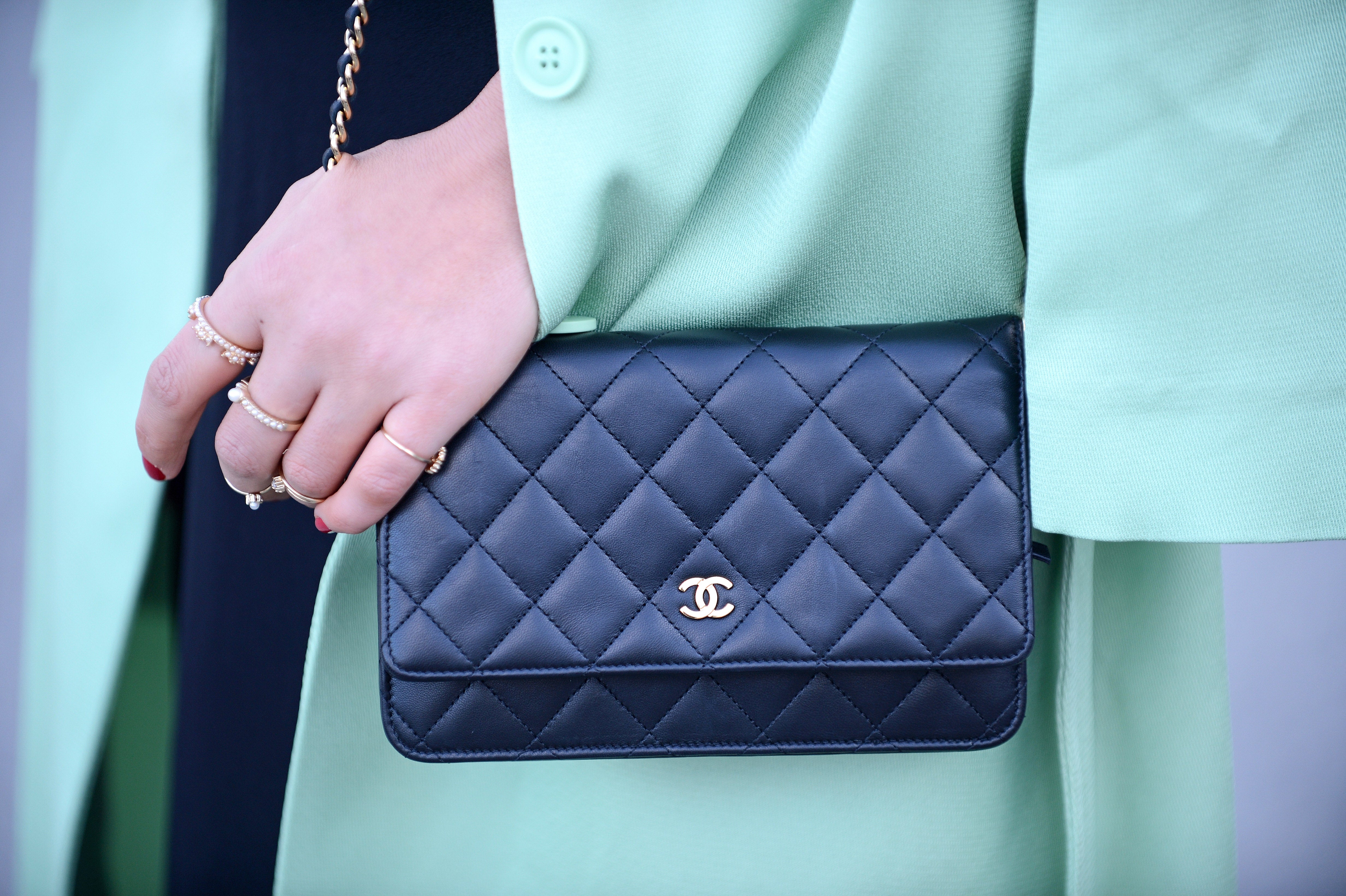 Expert’s 30-second check to tell if a designer bag is real or fake