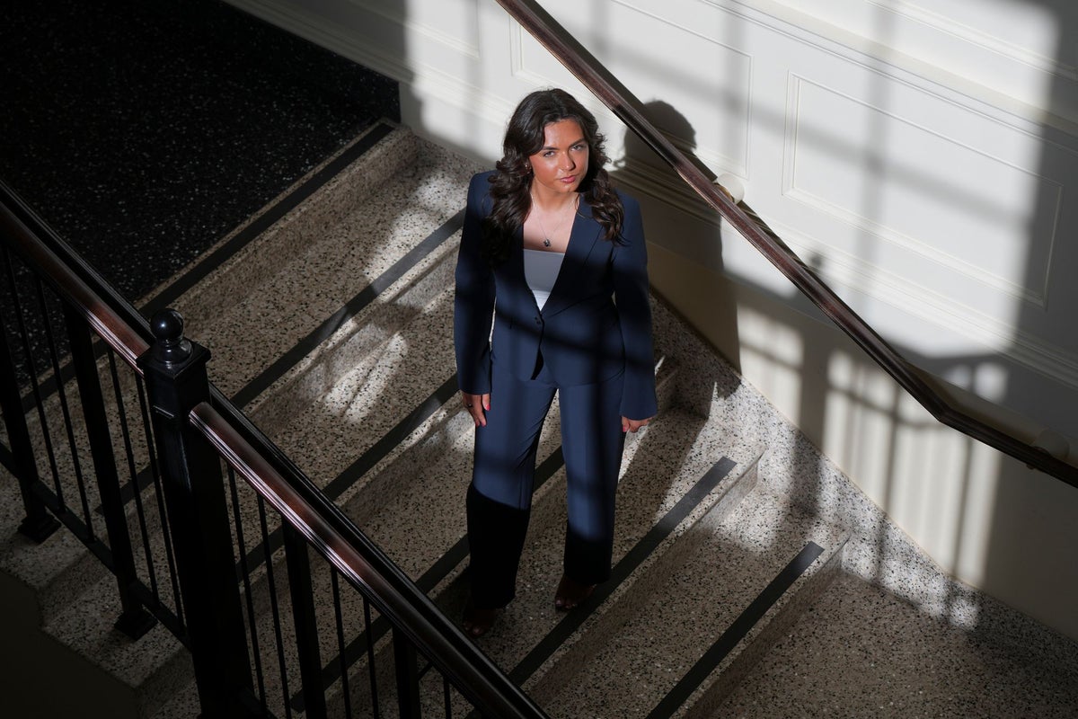 College students are changing majors in search of ‘AI-proof’ degrees