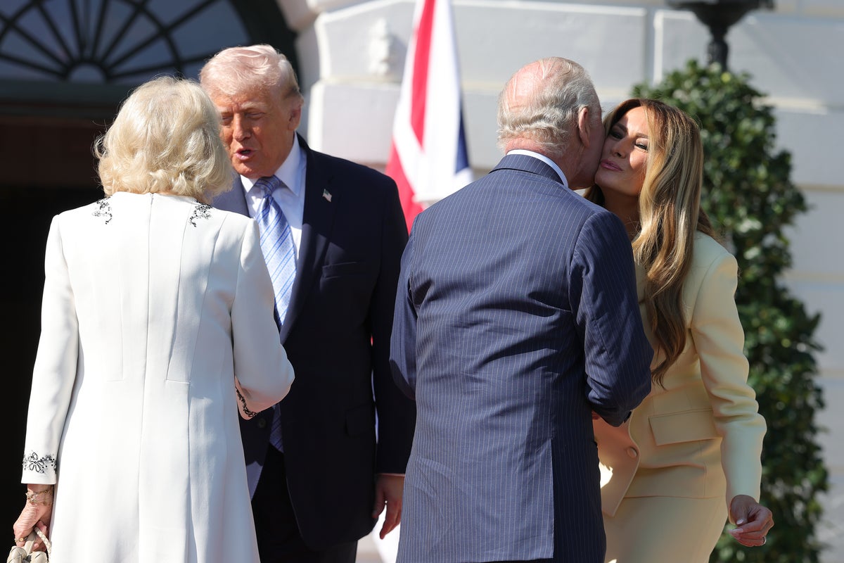 Trump and Melania greet King Charles and Queen Camilla at the White House