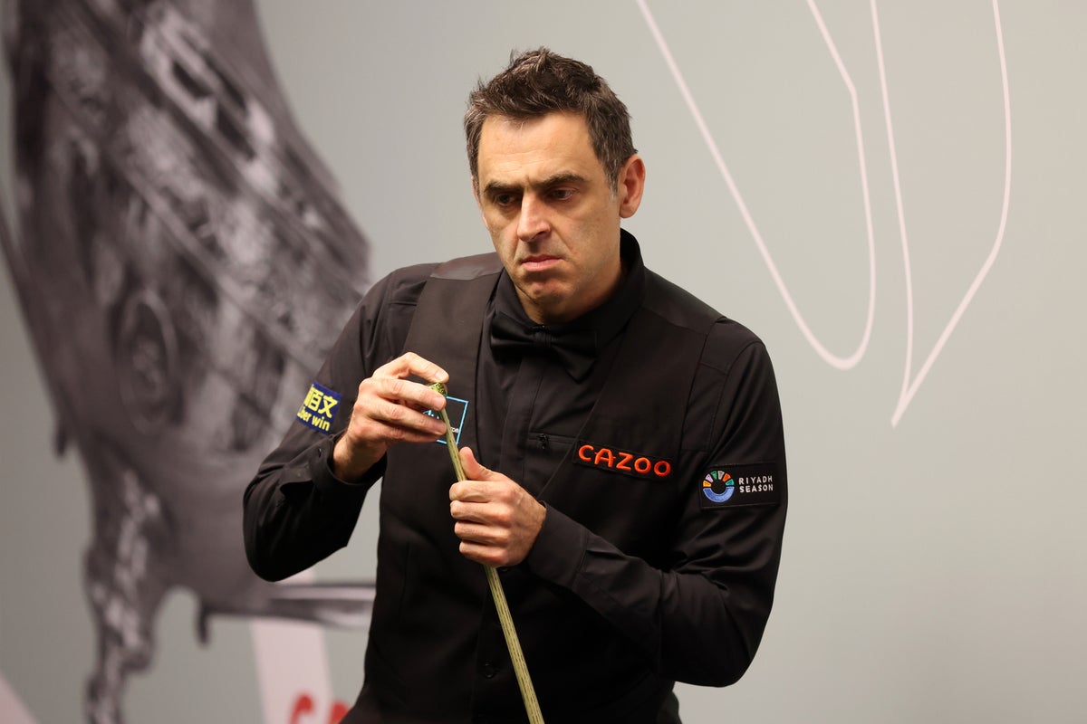 Neil Robertson calls for ban on Ronnie O’Sullivan’s chalk: ‘All the players hate it’