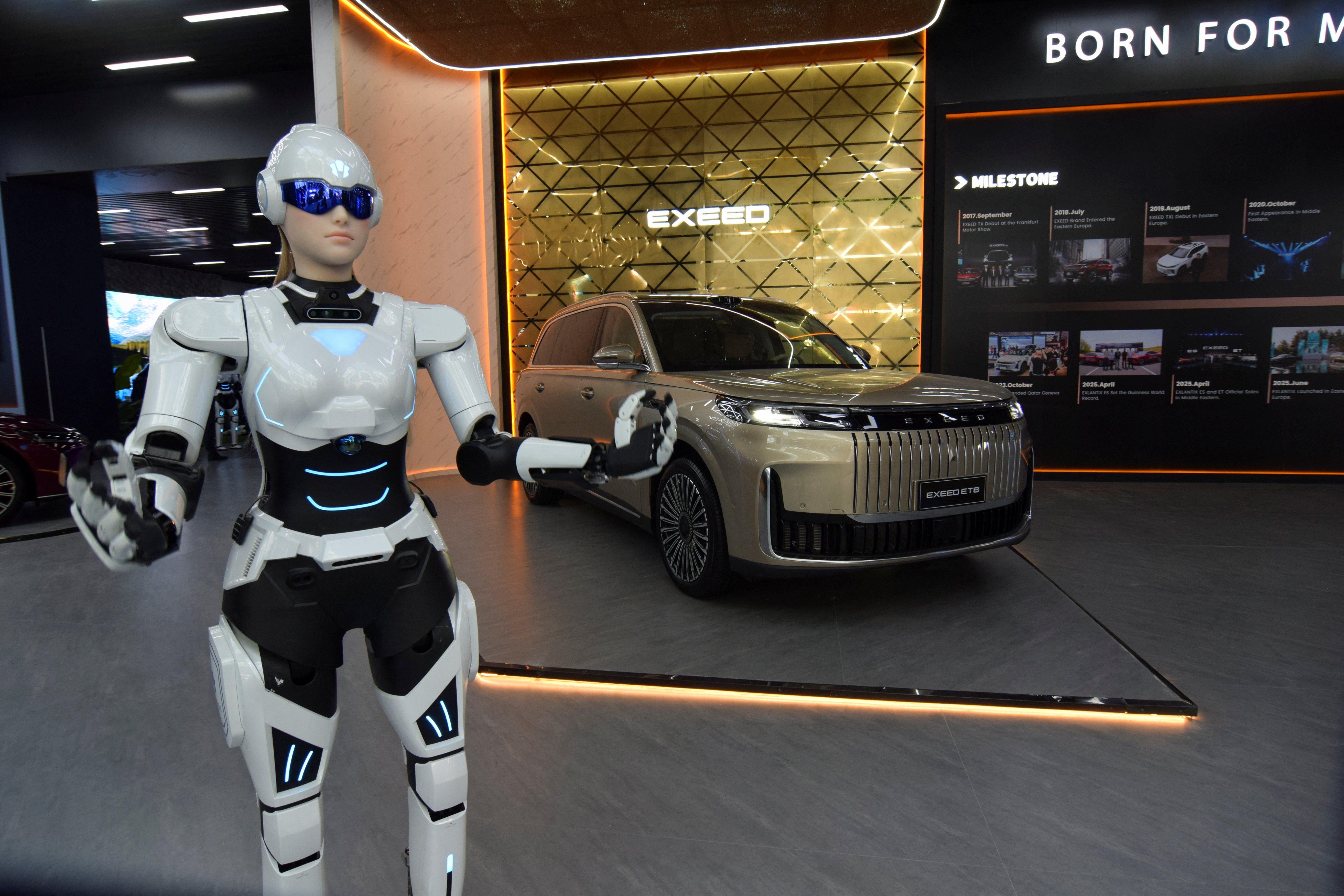 independent.co.uk - Namita Singh - Major Japanese airport deploys humanoid robots as baggage handlers