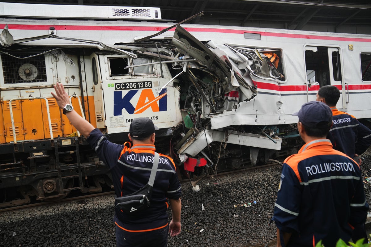 Indonesia train crash death toll rises to 15 as rescuers recover last victims