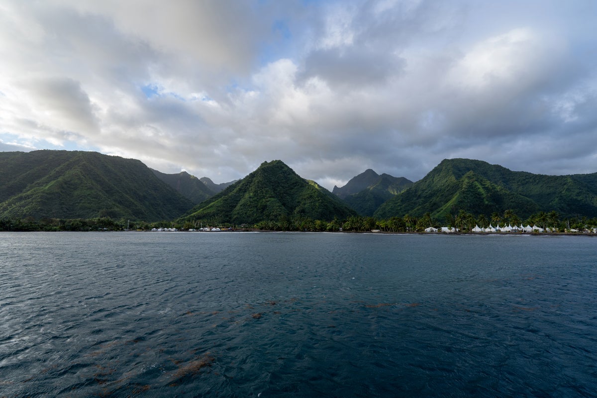 British teenager killed by speedboat while snorkelling on round-the-world trip, inquest told