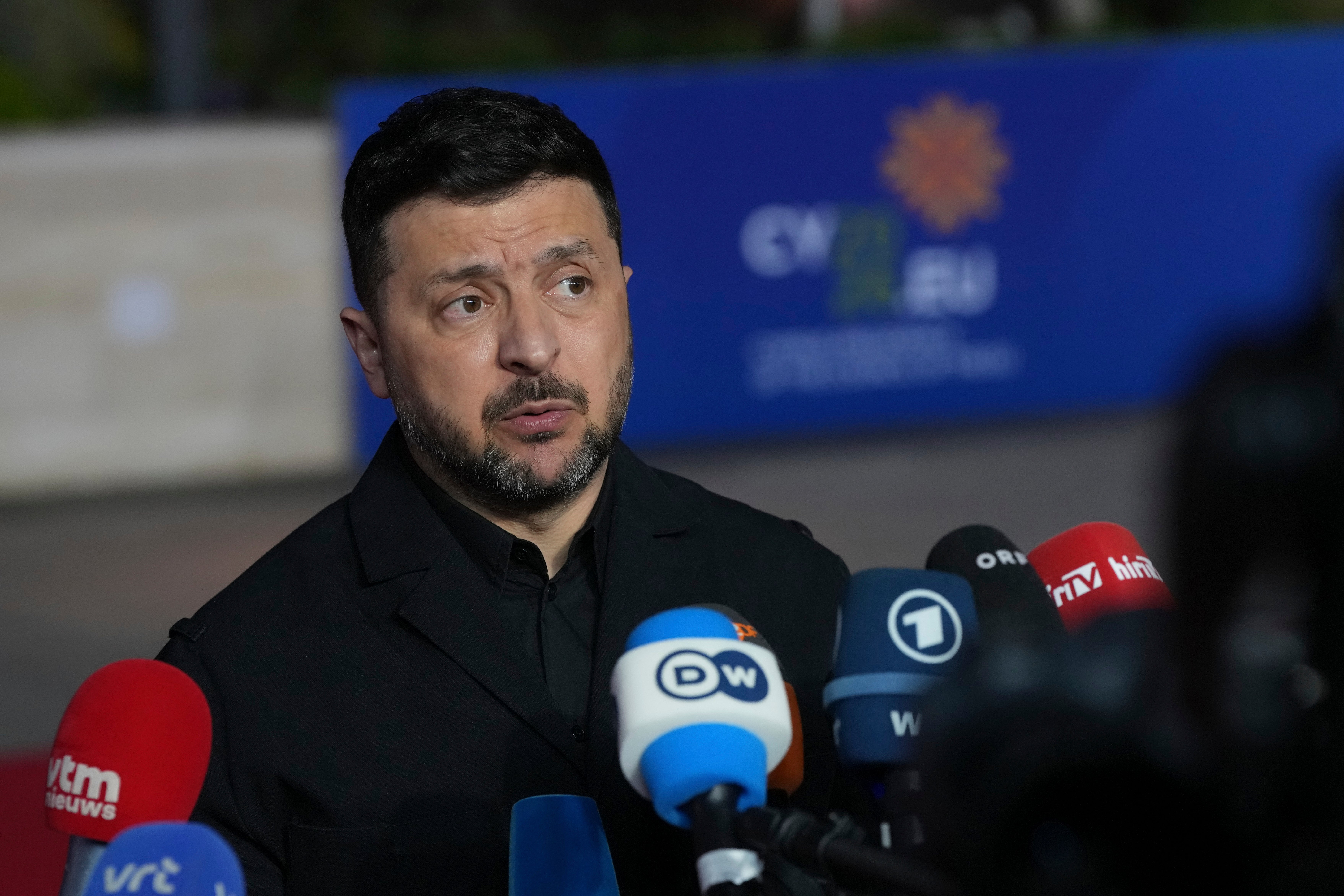Hungary returns a seized cash and gold shipment worth $82 million to Ukraine