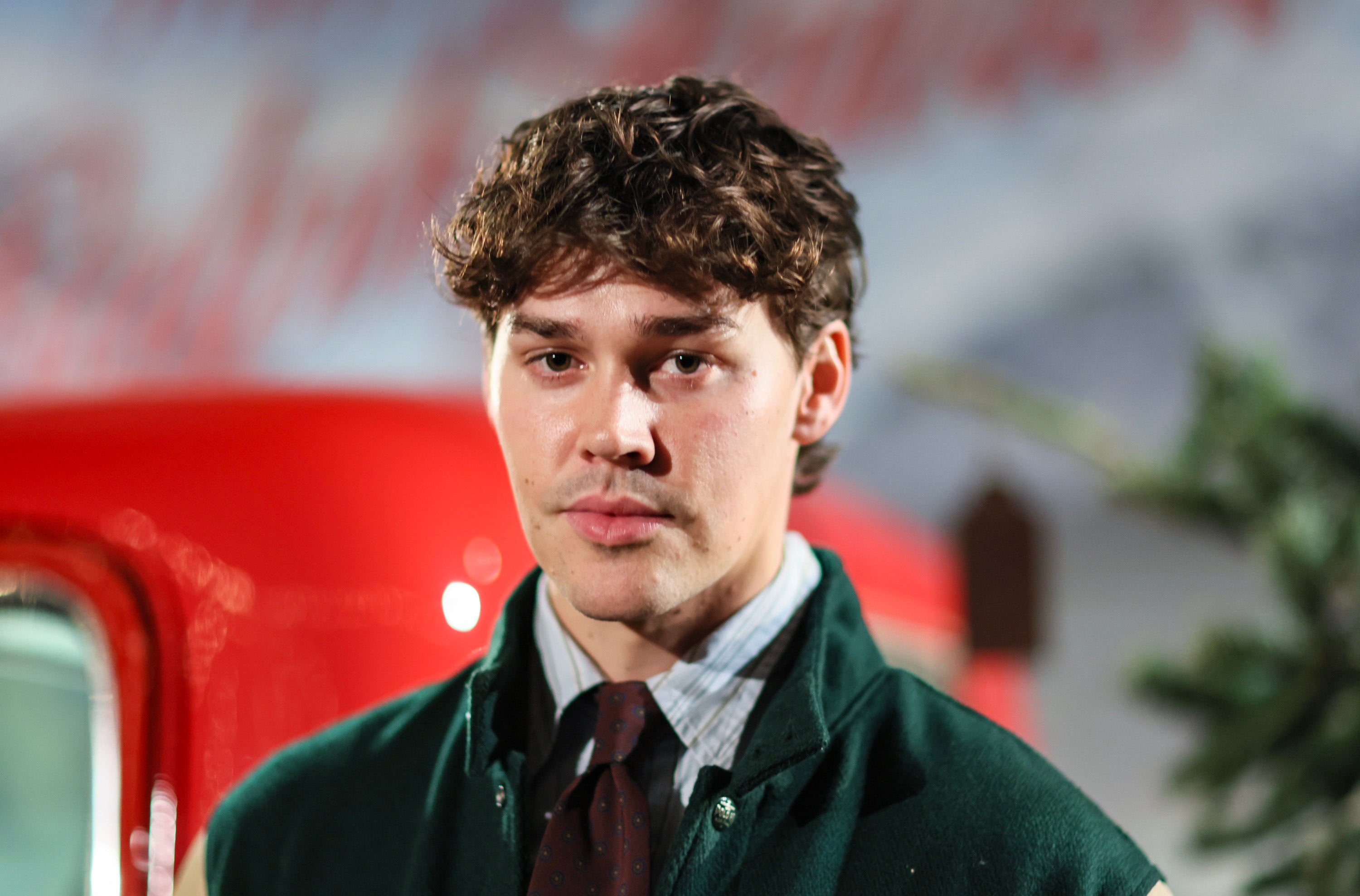 Noah Beck, 24 anni, ha oltre 40 milioni di follower su TikTok e Instagram