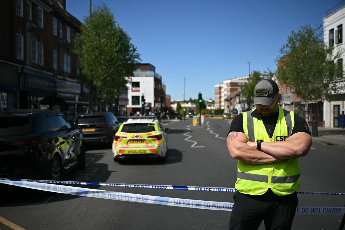 Counter-terror police investigate stabbing of two Jewish men in London