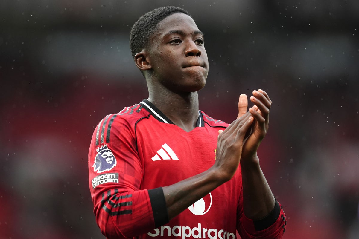 Kobbie Mainoo agrees new Manchester United deal