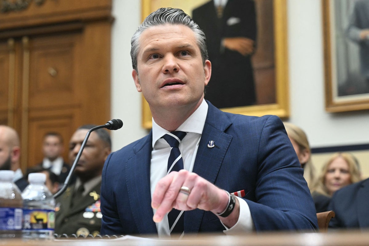 Pete Hegseth prays at House hearing after being heckled by Iran war protesters