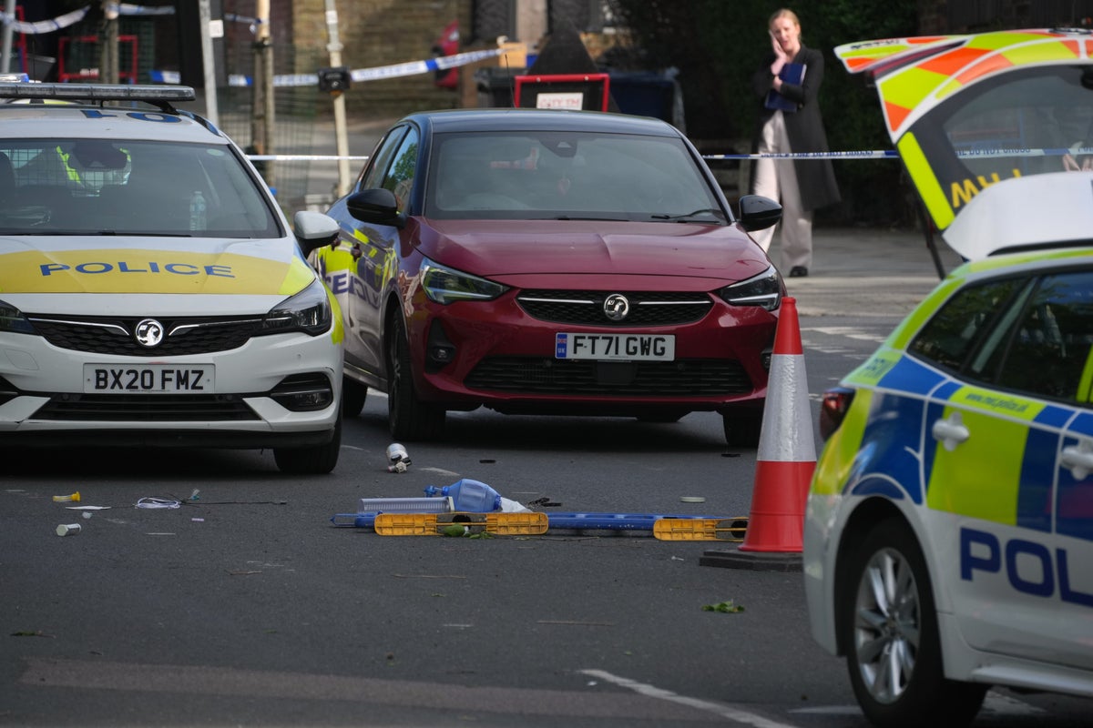 Met police defend officers who arrested Golders Green suspect after viral video