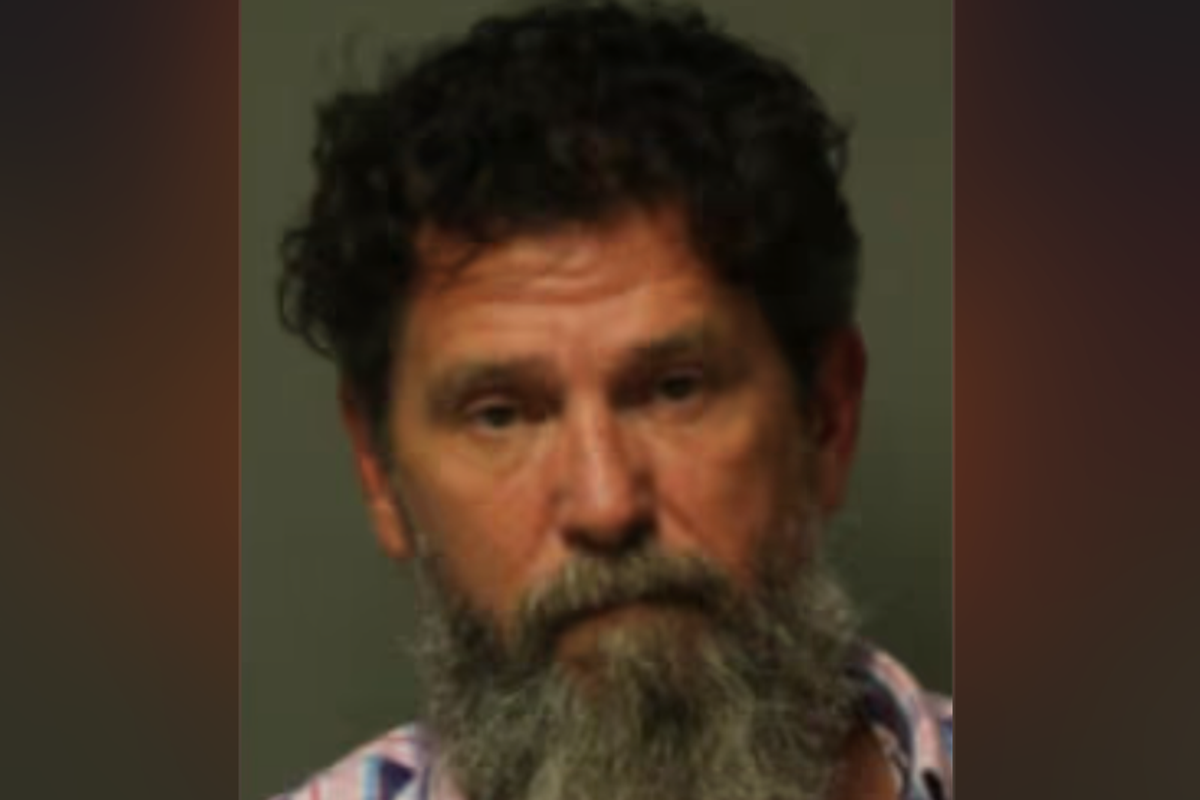 Small-town mayor arrested for allegedly showing up drunk at scene of train derailment
