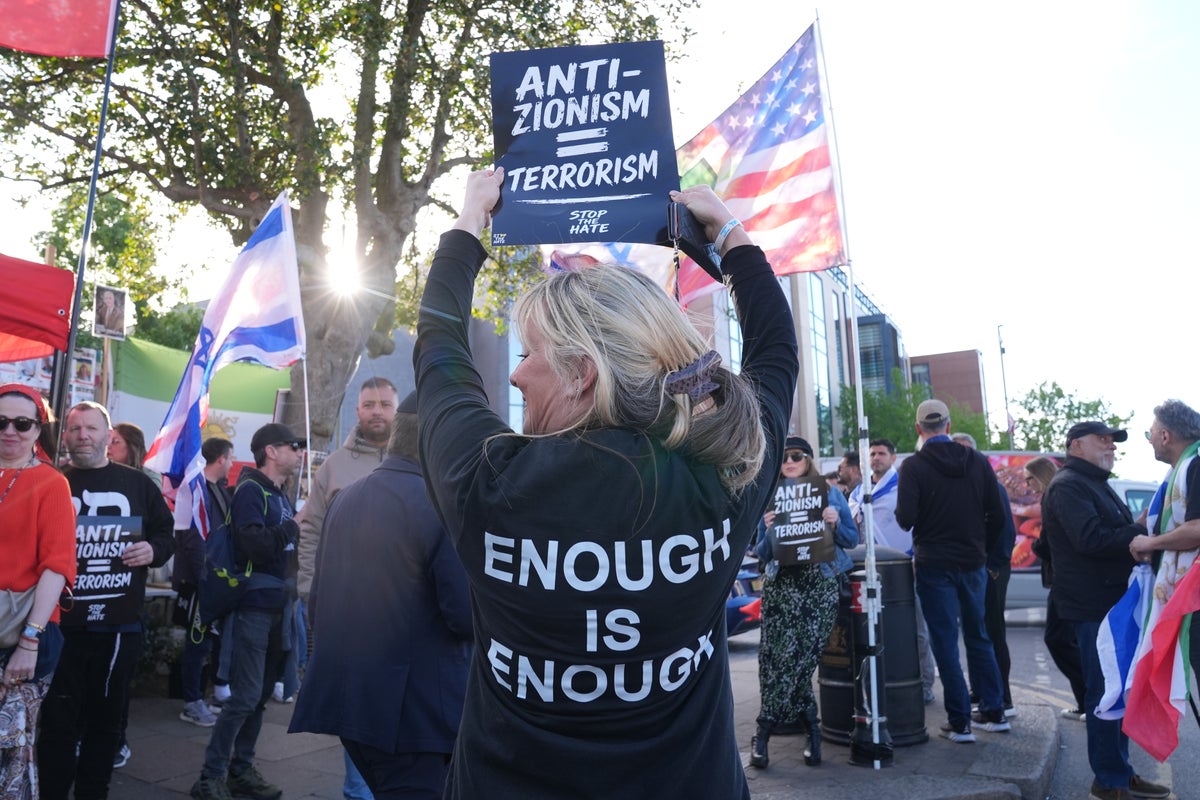 Around 150 protestors march in Golders Green after two Jewish men stabbed