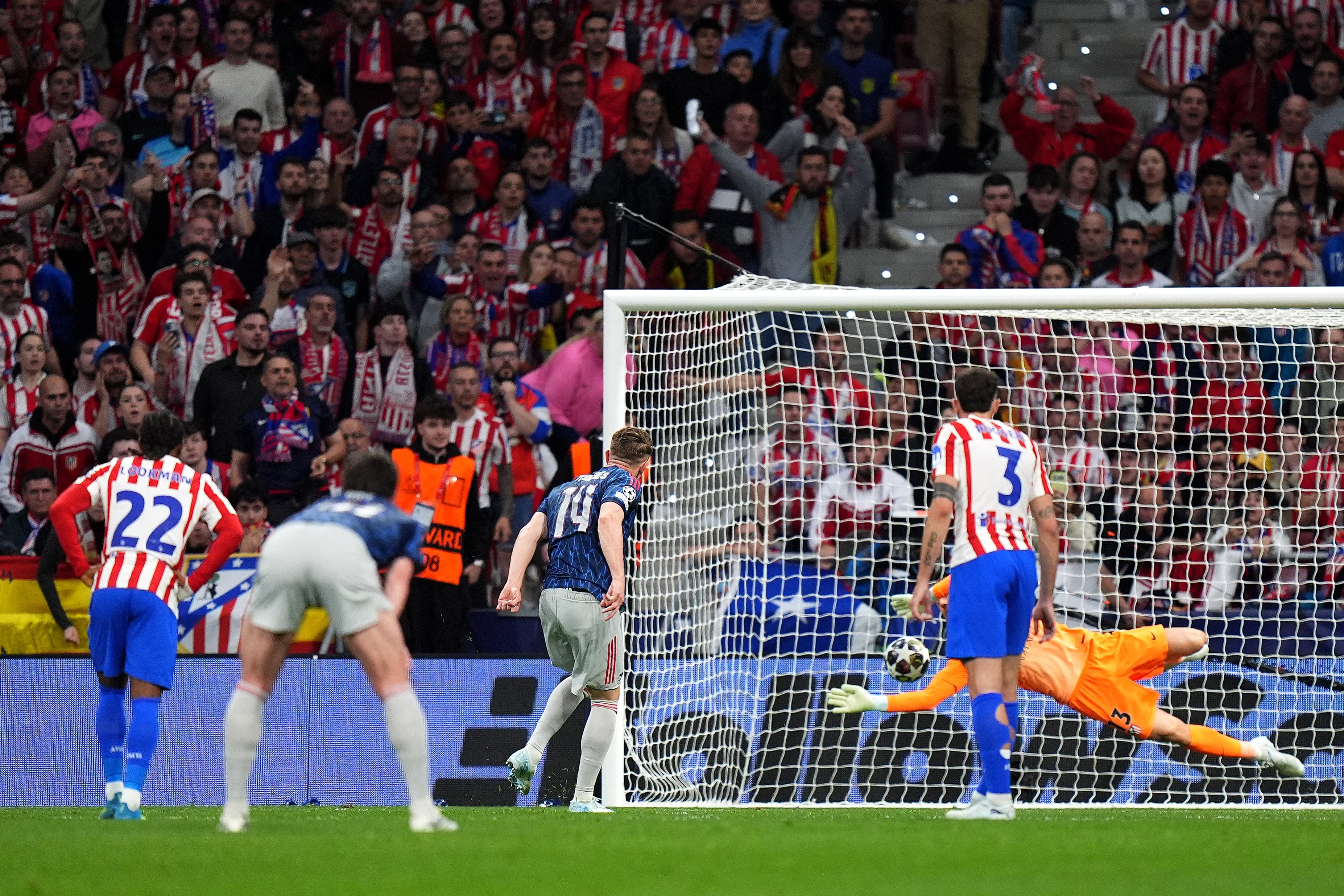 Gyokeres opened the scoring with a penalty at the end of the first half