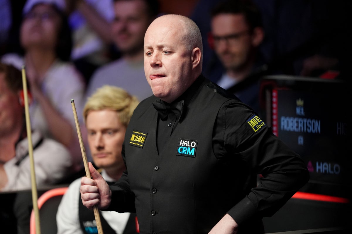 John Higgins defies age and Neil Robertson to edge closer to snooker history
