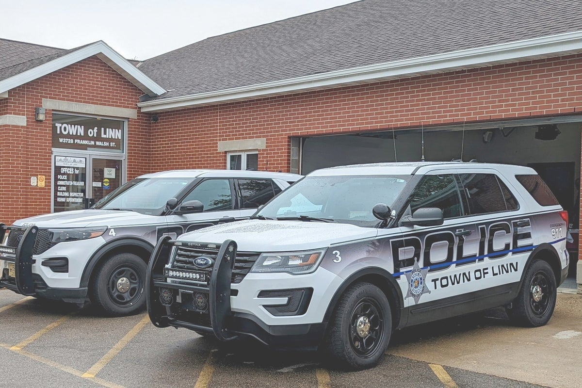 Prosecutors say Wisconsin police chief helped gun dealers’ illegal import scheme