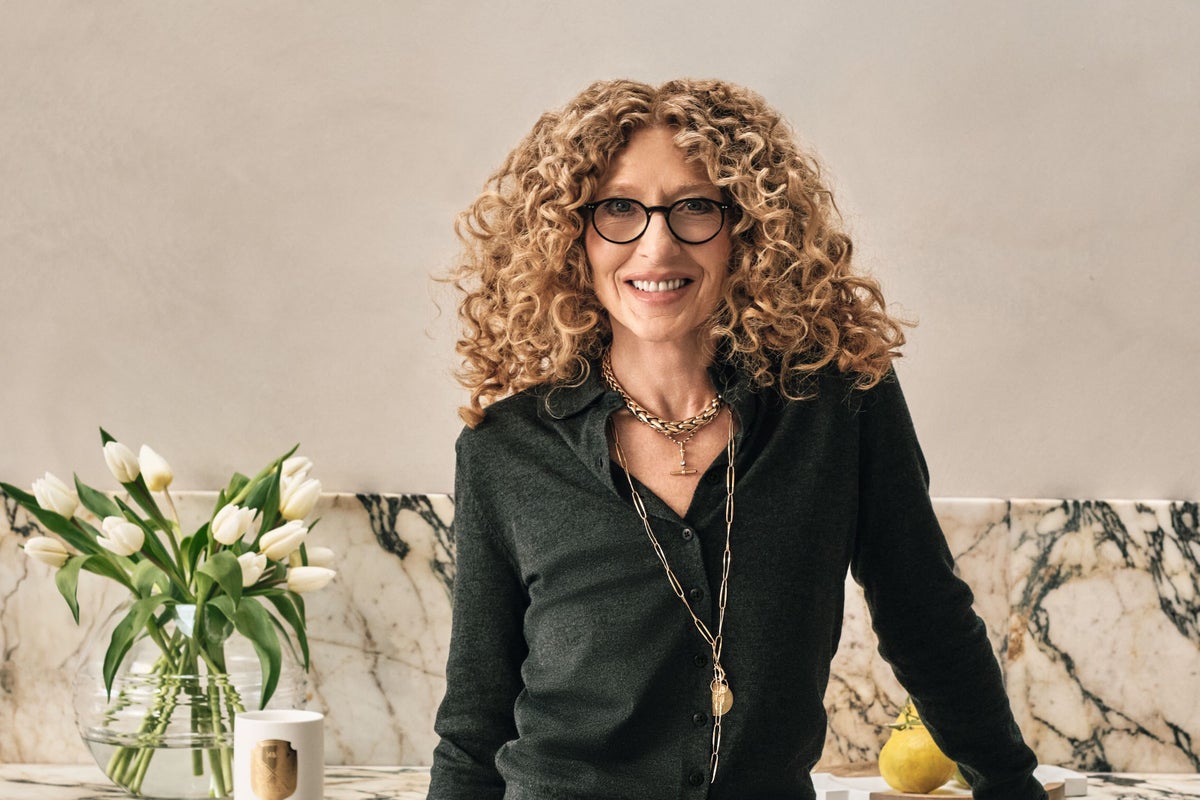Kelly Hoppen on summer hosting and tablescaping