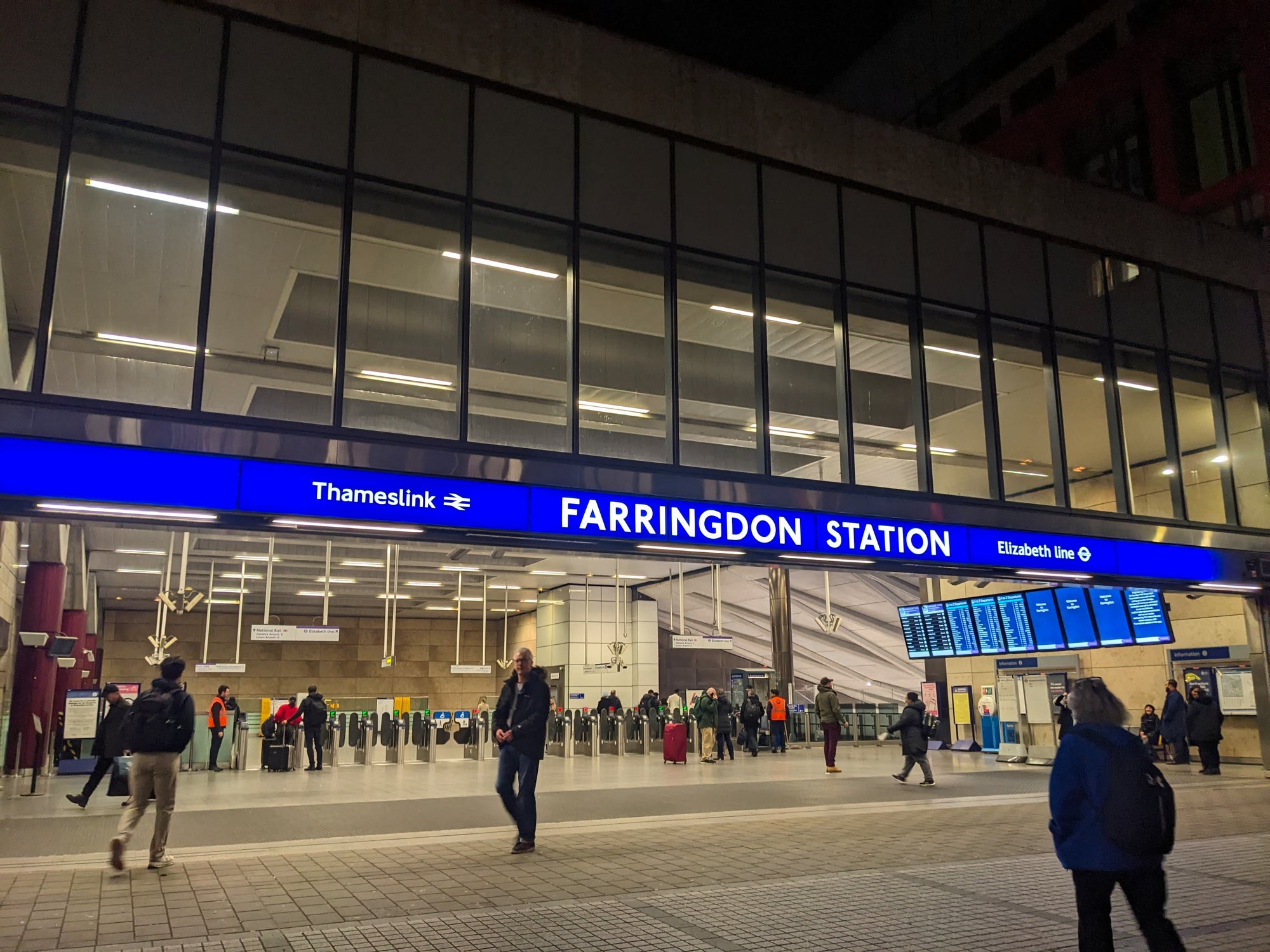 London Tube station evacuated after passengers fall unwell due to suspected gas leak