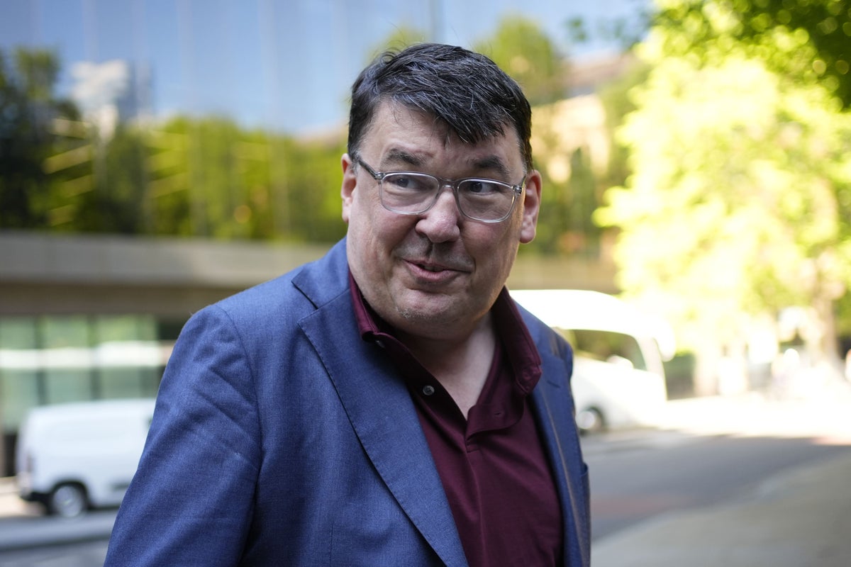 Graham Linehan has conviction for damaging trans activist’s phone overturned
