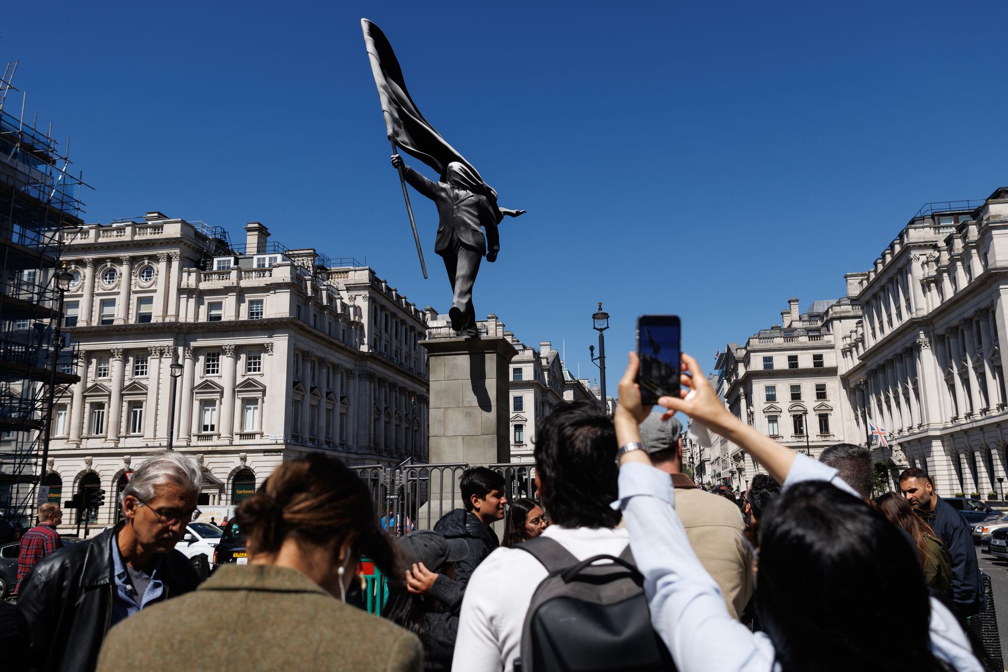 Banksy signature appears on mysterious new London statue