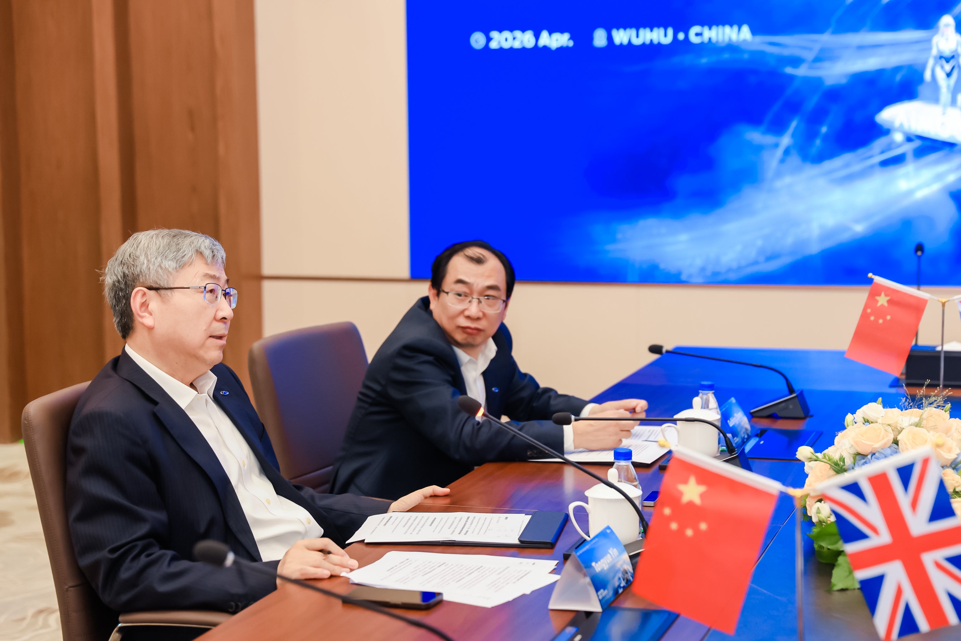 Chery Chairman Yin Tongyue and Guibing Zhang, president of Chery International met with Steve Fowler at the Chery International Business Summit in Wuhu, China