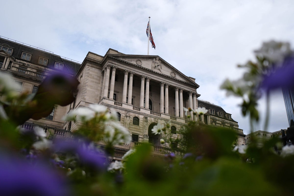 Why did the Bank keep interest rates the same despite rising inflation?