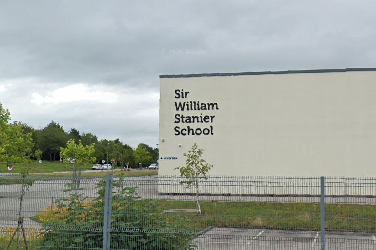 Teacher who sent sexual messages to 13-year-old banned from profession – UK Times Teacher who sent sexual messages to 13-year-old banned from profession – UK Times
